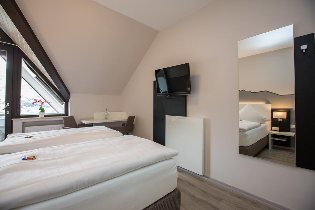 Hotel Traumblick Кохем Экстерьер фото